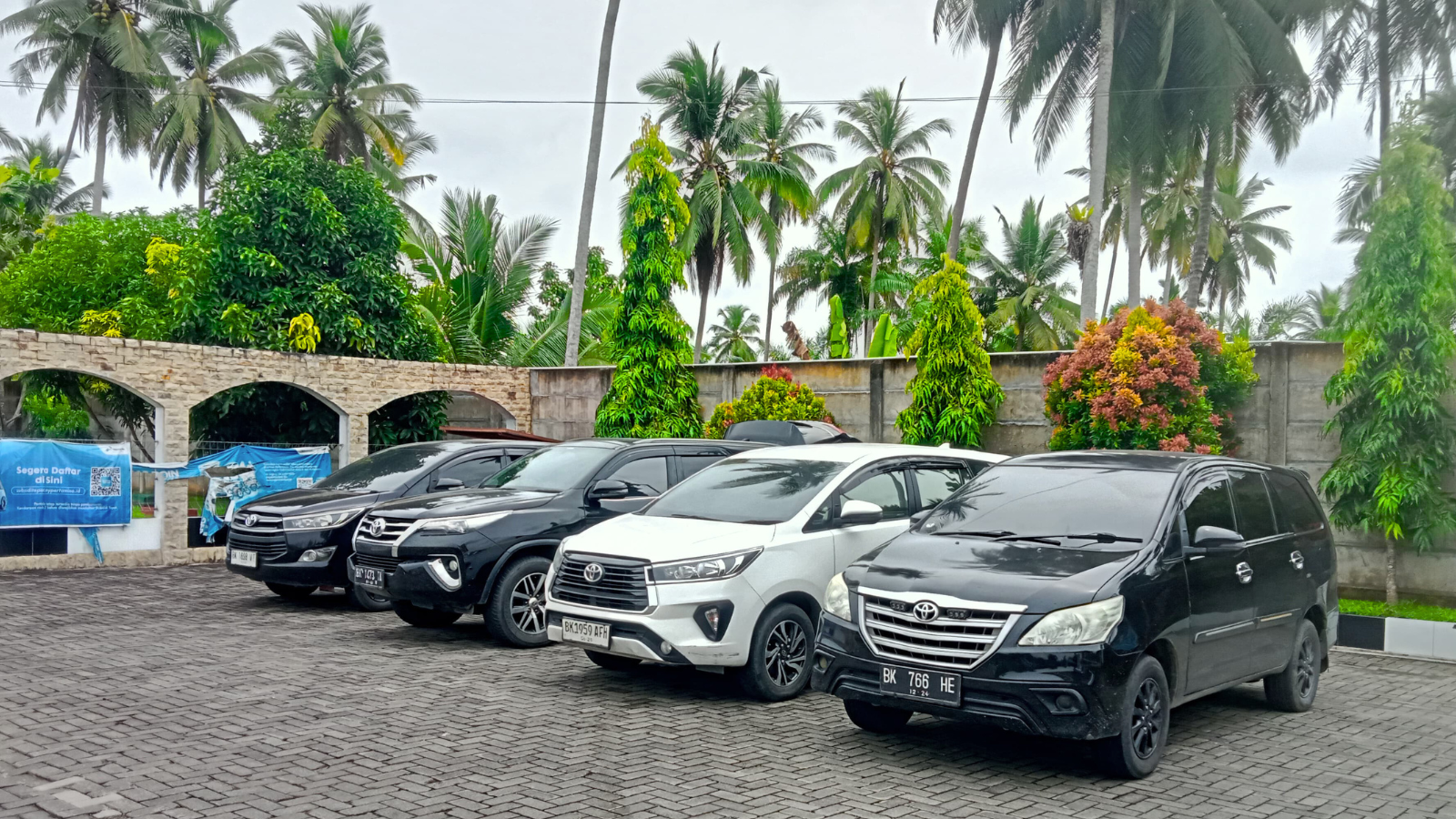 RENT CAR MEDAN (1)