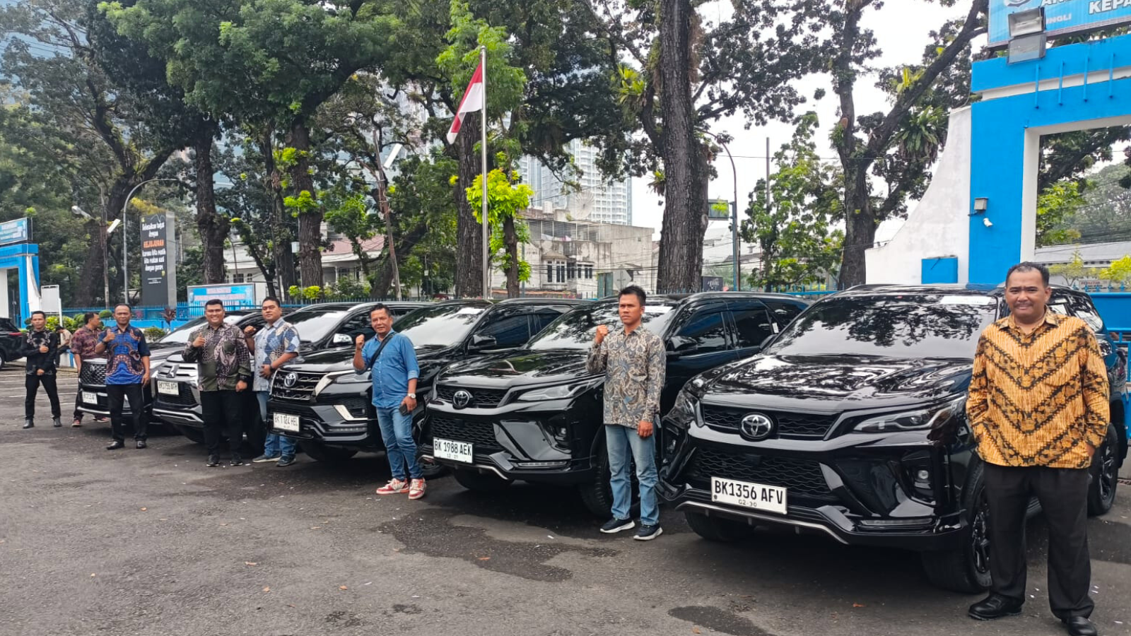 RENT CAR MEDAN (2)