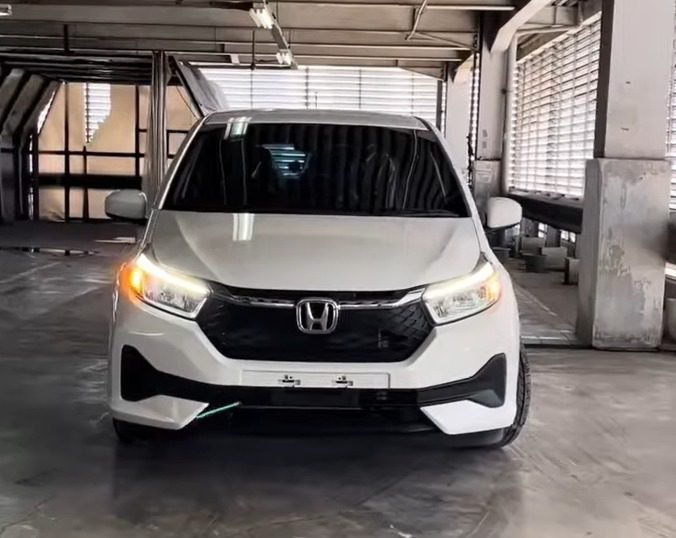 sewa mobil brio medan